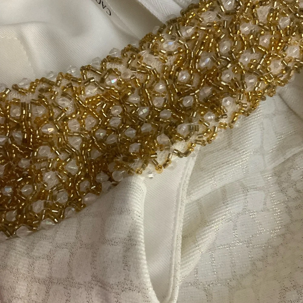 Cachet Gold Beaded Neckline Bodycon ivory Dress ‎ Sleeveless Size Small